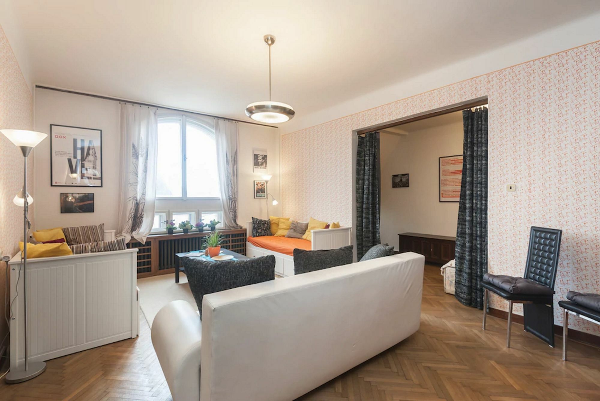 Velvet Revolution Apartment Praga Esterno foto